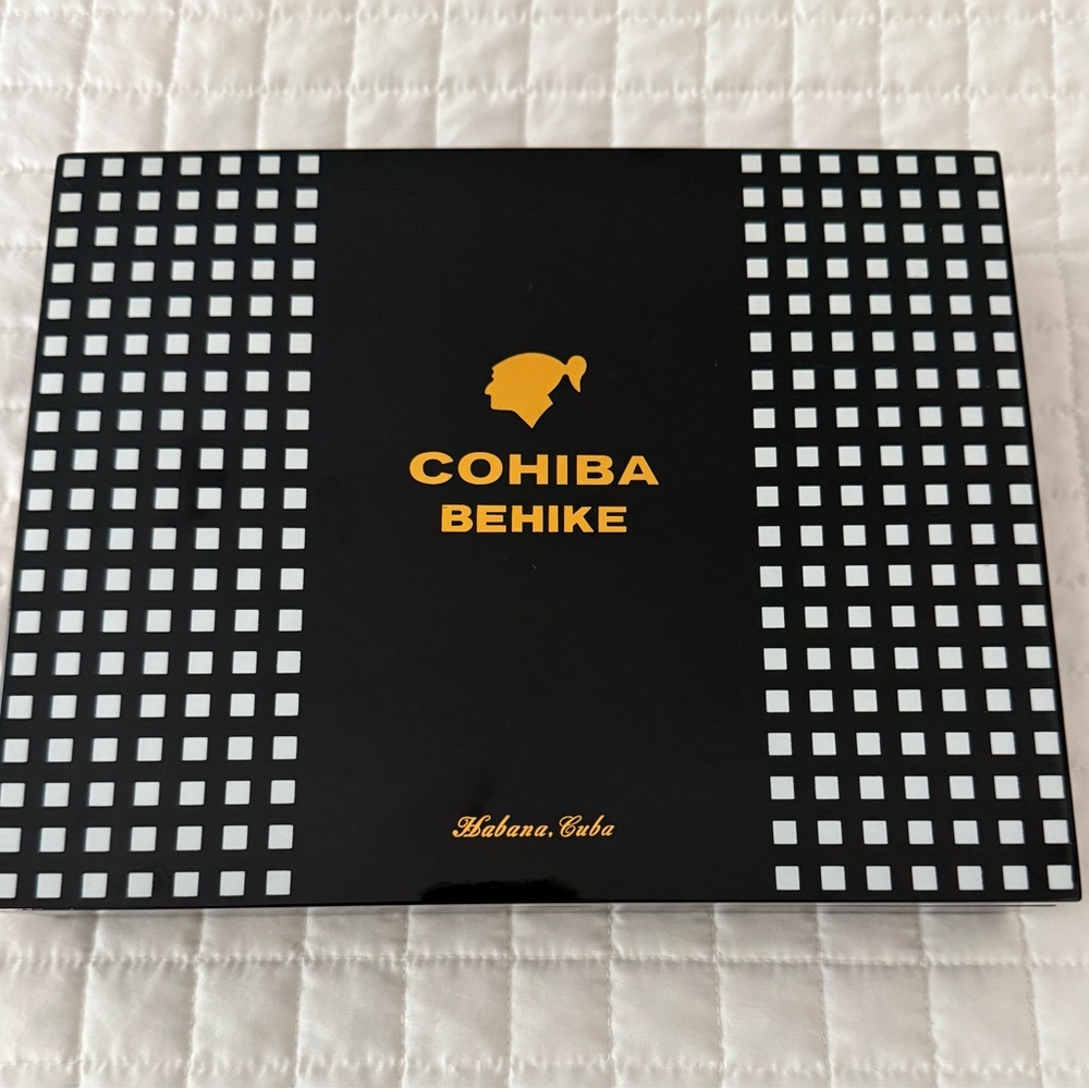 Cohiba Behike humidor Cigar Box BHK56 - Picture 8 of 13